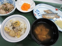 300927 昼食.jpg